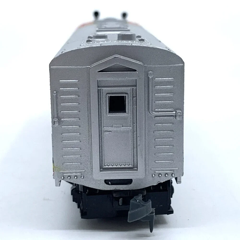 Playart HO Scale Santa Fe F7 H-604 Warbonnet Diesel Locomotive Powered Vintage